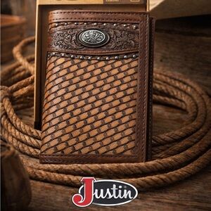 Justin Boots Men's Tan and Brown Leather Rodeo Wallet